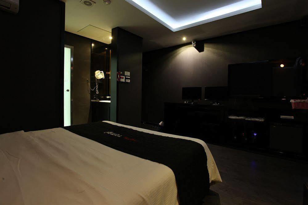 Hotel Tomgi Сеул Екстериор снимка